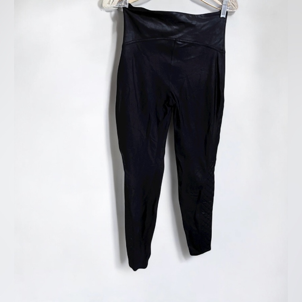 Spanx Revolve Black Faux Leather Quilted Moto Leggings Size Medium - Picture 4 of 5